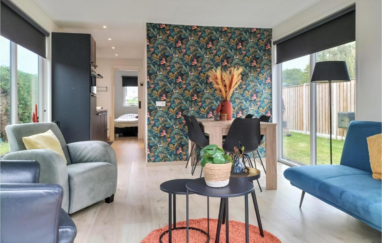 2 Bedroom Awesome Home In Heinkenszand Buitenkant foto