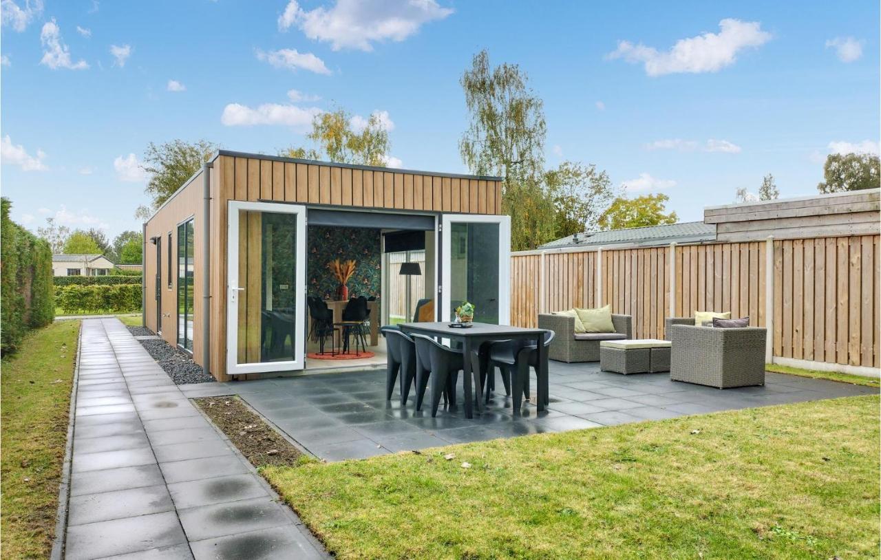 2 Bedroom Awesome Home In Heinkenszand Buitenkant foto